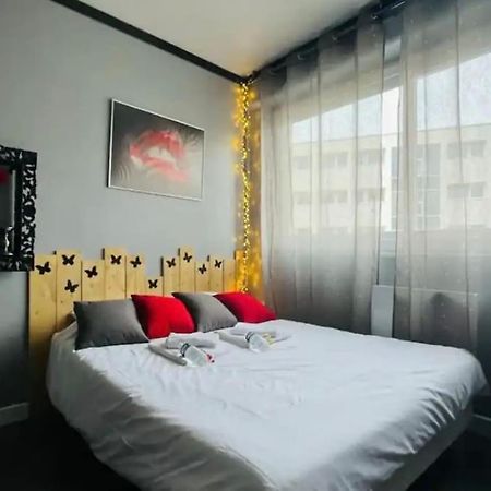 Orphelin Studio Avec Balneo Proche Centre Ville Реймс Экстерьер фото